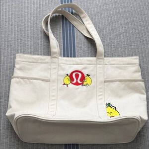 lululemon athletica Cream Canvas Tote Bag - Ginza version
